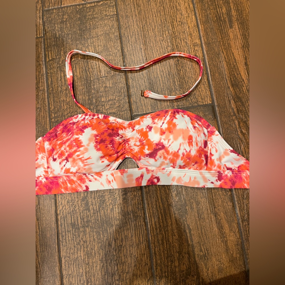 Bandeau bikini top